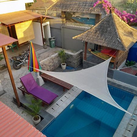 Wave House Gerupuk South Lombok Bed & Breakfast ปรายา ภายนอก รูปภาพ