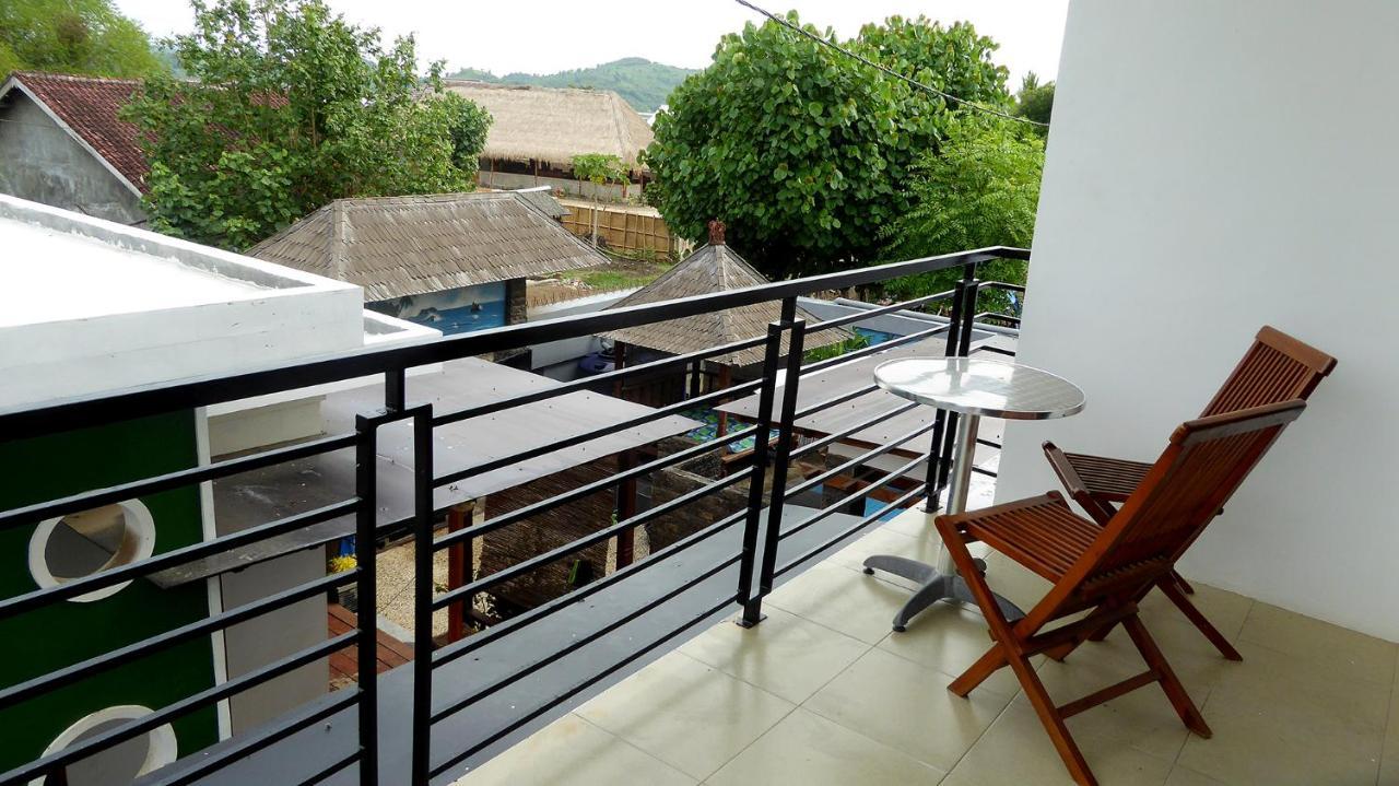 Wave House Gerupuk South Lombok Bed & Breakfast ปรายา ภายนอก รูปภาพ
